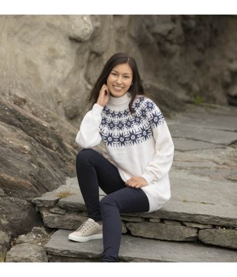 Frida genser fra Viking garn 1816-2