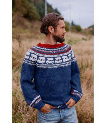 Kongeblå bobilgenser strikket genser med bobil mønster - Strikkia 2020-016F