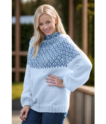 Lyseblå Glød genser med blått mønster - Viking 2022-3-320&323