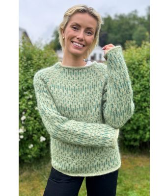 Little strokes sweater - Strikkia 2024-050