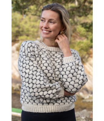 Bubbly sweater strikkegenser med boblemønster - Strikkia 2024-071-302303