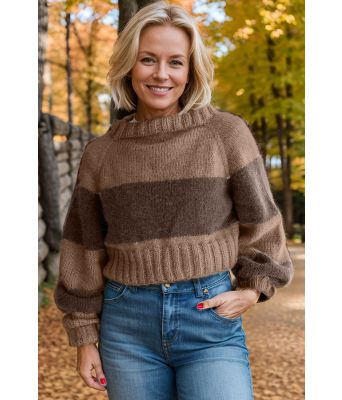 Brun Cropped stripe sweater - Strikkia 2025-007-309308