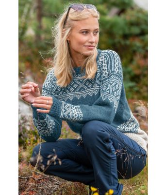 Mørk denimblå setesdalssgenser - DLG 220-34403402