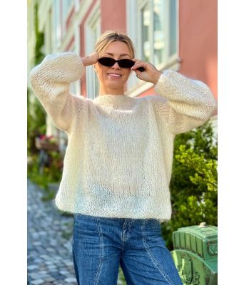 Hvit Cozy haze sweater - Belfilato 24-010B