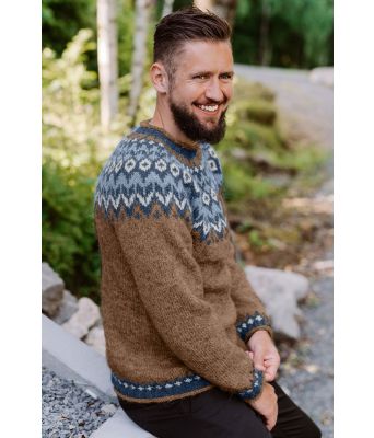 Brun riddarigenser med blått mønster - LL0069