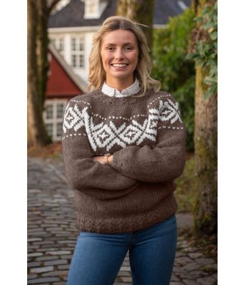 Chunky lysebrun fanagenser - Strikkia 2021-031C