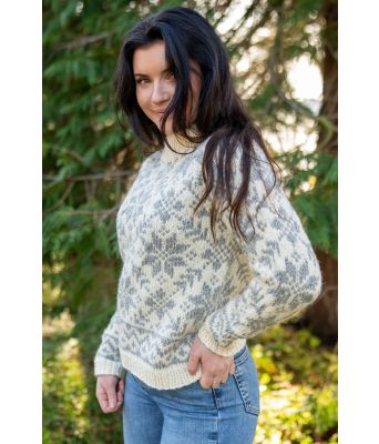 Naturhvit Carly genser med lysegrått mønster - DLG 215-VG67006703