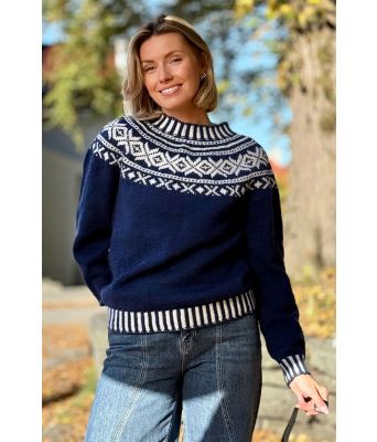 Troldhaugengenser i marine - DLG 23-001-3406B