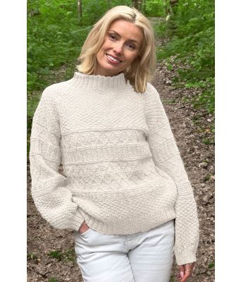 Månebedotten genser i naturhvit bomull - DLG 23-004-SB5300