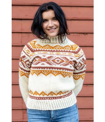 Chunky Iris genser med brunt og oker mønster - DLG 23-038B