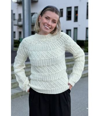 Strukturlykke genser i natur - DLG 24-013-3400