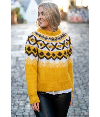 Aprilia genser med rundfelling - DSA 116-05A