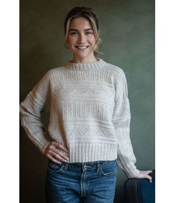 Dagmar genser cropped - DSA 125-04