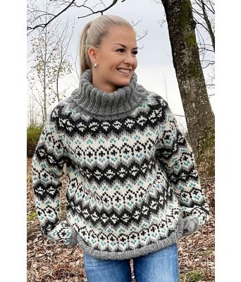Drifa strikket genser med litt turkis i mønsteret - GG 294-14J
