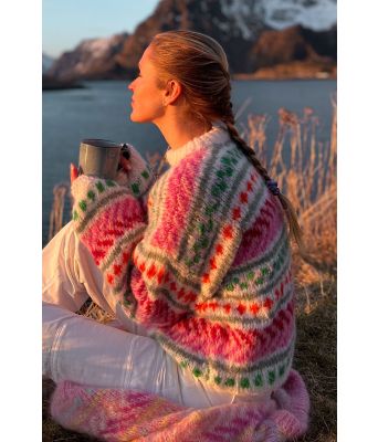 Hvit Hanamigenser med rosa og grønt mønster - IR-02-04D-700