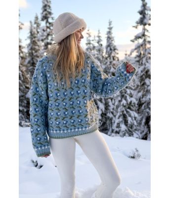 Ellinorgenseren i lyseblå - Ingrid Raadim IR-03-22A