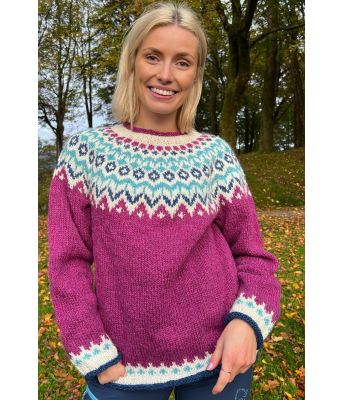 Lilla riddarigenser med turkis og blått mønster - LL0056