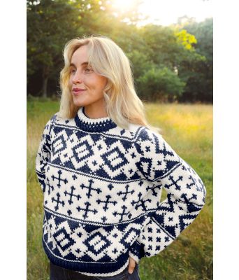 Lyngøyagenseren med marineblått mønster - OK-09-02-67066794