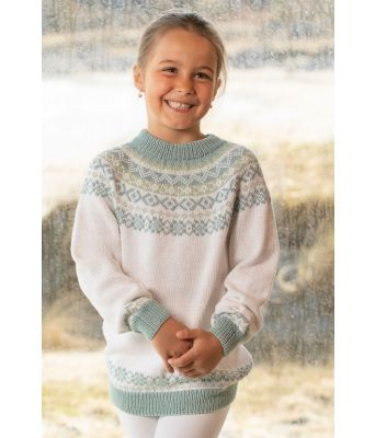 Sandra strikkegenser med rundfelling til jente - Viking 2121-03