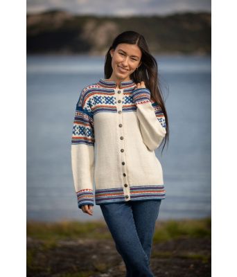 Sara strikket kofte til dame - Viking 2001-10