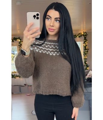 Stinas kakao genser - Stina Bakken SB0008