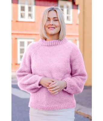 Amalies rosa kosegenser - Strikkia 2020-003