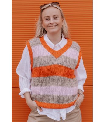 Sandras stripefine vest - Strikkia 2021-008