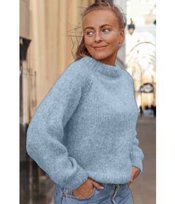 Lyseblå Cozy everyday sweater - Strikkia 2022-002-320