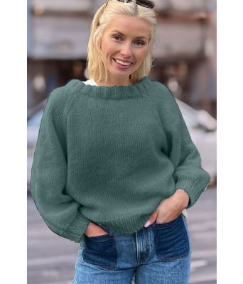 Cozy everyday sweater i petrolfarge - Strikkia 2022-002-338
