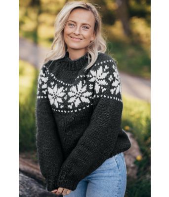 Koksgrå chunky stjernegenser - Strikkia 2022-011-317