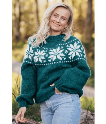 Turkis chunky stjernegenser - Strikkia 2022-011-329