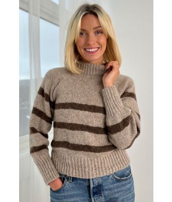 Beige Bordeaux sweater med brune striper - Strikkia 2023-001-307308B