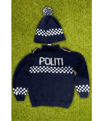 Politigenseren i marineblå - Strikkia 2024-033-526