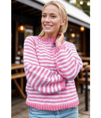 Rosa Slender stripes kosegenser - Strikkia 2024-045-300361