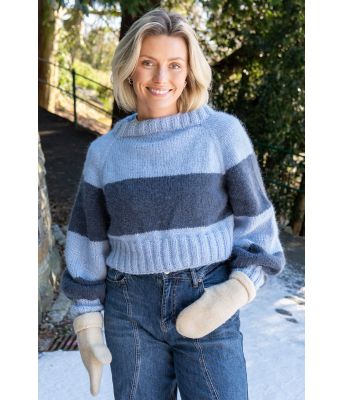 Cropped stripe sweater - Strikkia 2025-007