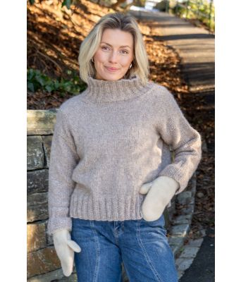 Warm whispers sweater - Strikkia 2025-010-307