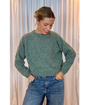 Grønn langermet blomsterbrisgenser - Strikkia 2025-025-513