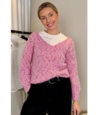 Blomsterbrisgenser med v-hals- Strikkia 2026-008