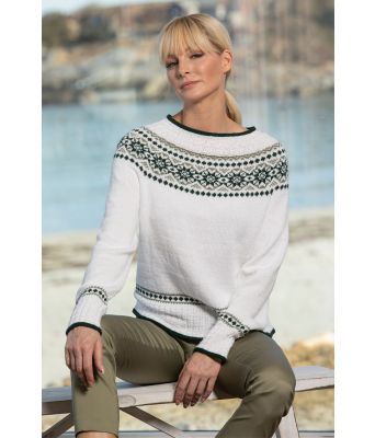 Tora hvit strikkegenser med rundfelling Kathrine Sørland - Viking 2120-01