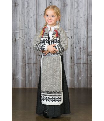 Maud strikket grå festdrakt med forkle - Viking 1603-4