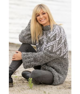 Grå Bliss strikkegenser fra Kathrine Sørland - Viking 2022-11-GRÅ