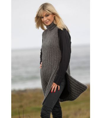 Vakker lang mørkt grå strikkevest Kathrine Sørland - Viking 2036-6