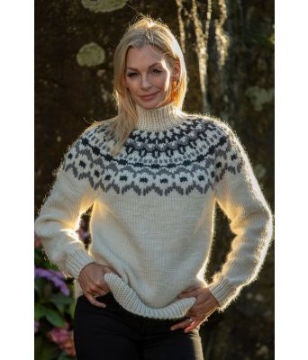 White Mustang genser - Viking-2426-3B